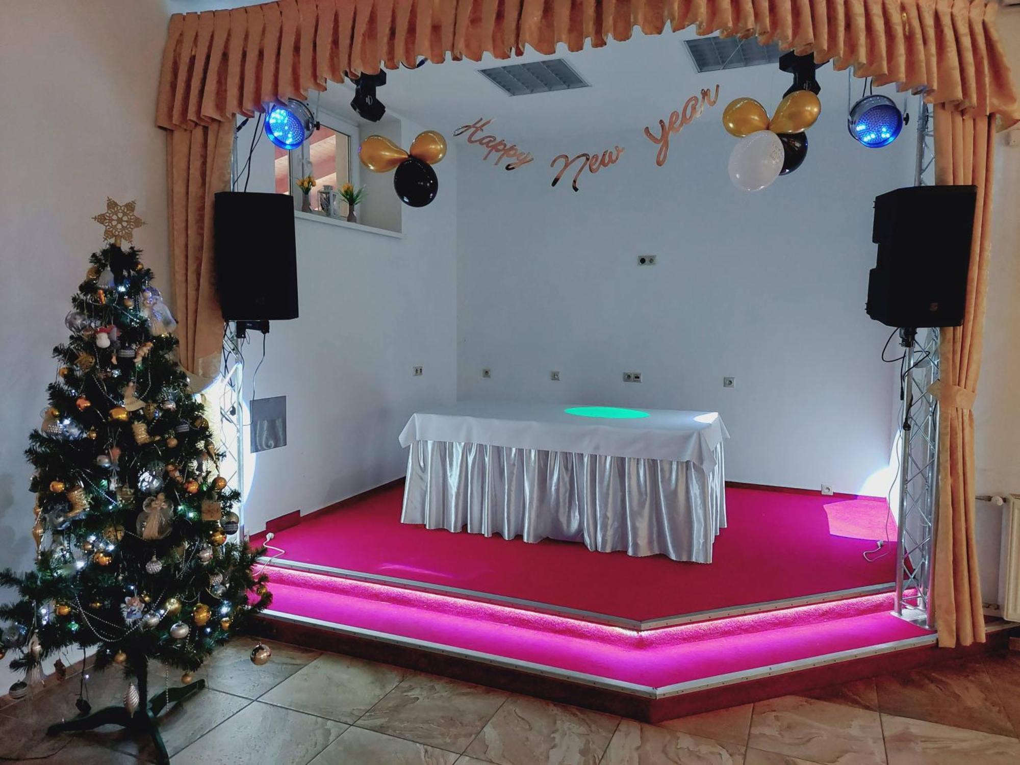 Agrohotel Tri Brezy Hrustin Εξωτερικό φωτογραφία